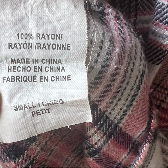 Rails Red Plaid Button Down Super Soft Flannel Shirt w Black and White details - Picture 5 of 6